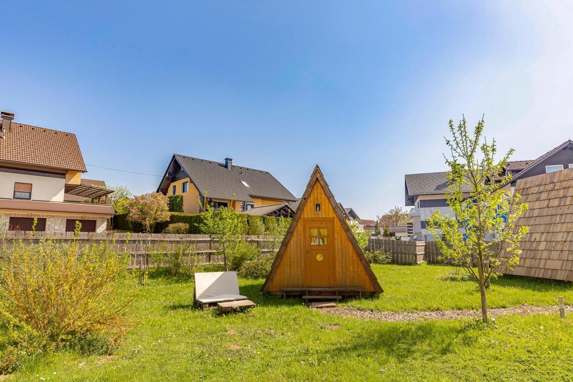 Glamping Mohorjev Grunt Hotel Preddvor Ngoại thất bức ảnh